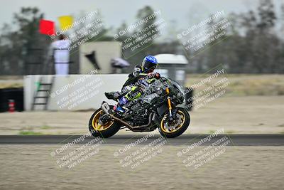 media/Apr-18-2025-TrackDaz (Fri) [[45f5874c44]]/C Group/Session 1 (Turn 7)/